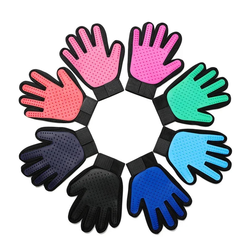🇫🇷 Gants de toilettage en silicone pour chats et chiens – Brosse & peigne pour retirer les poils, masser et laver vos animaux. 🇬🇧 Silicone pet grooming gloves for cats & dogs – Brush & comb to remove hair, massage & bathe your pets.