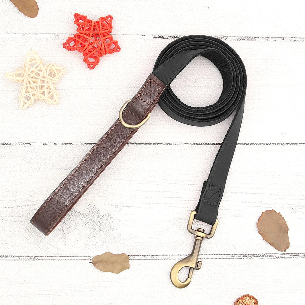🇫🇷 Collier & laisse personnalisés en cuir PU, médaille gravée offerte. Pour petits & grands chiens (ex : carlin, labrador). 🇬🇧 PU leather custom collar & leash with free engraved tag. For small & large dogs (e.g. pug, labrador).