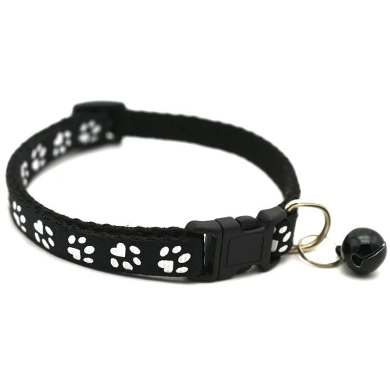 🇫🇷 Collier pour chat en velours avec cœur & grelot – Élastique, réglable et sécurisé, 8 couleurs, convient aussi aux petits chiens  🇬🇧 Velvet Cat Collar with Heart & Bell – Safety elastic, adjustable, 8 colors, also fits small dogs