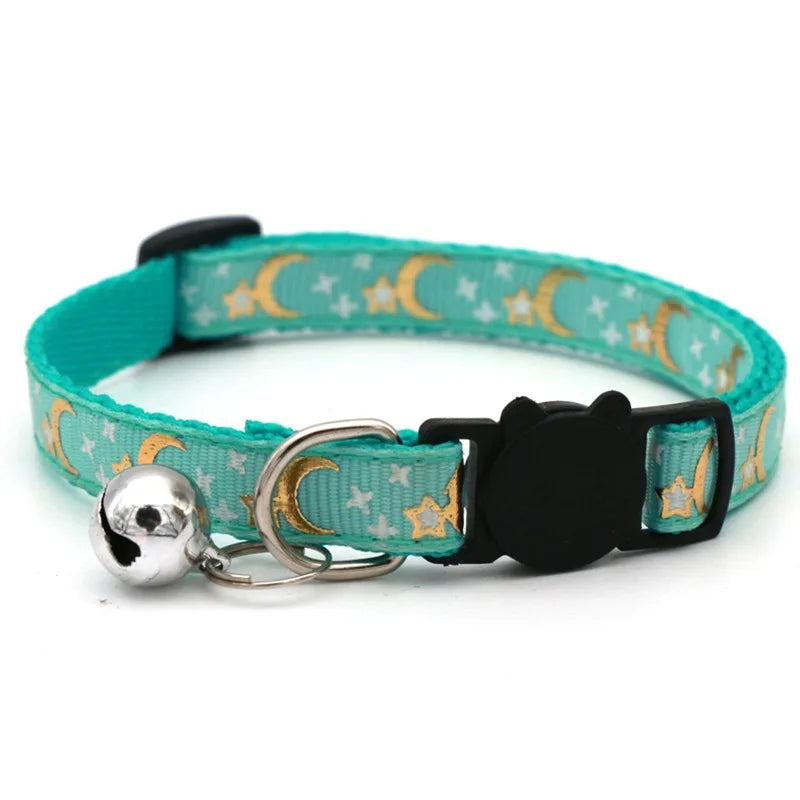 🇫🇷 Collier pour chat en velours avec cœur & grelot – Élastique, réglable et sécurisé, 8 couleurs, convient aussi aux petits chiens  🇬🇧 Velvet Cat Collar with Heart & Bell – Safety elastic, adjustable, 8 colors, also fits small dogs